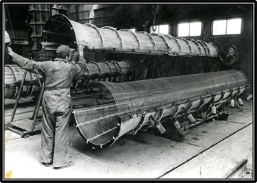 Concrete lining of steel pipes Archives Program, Australian National University http://hdl.handle.net/1885/11880
