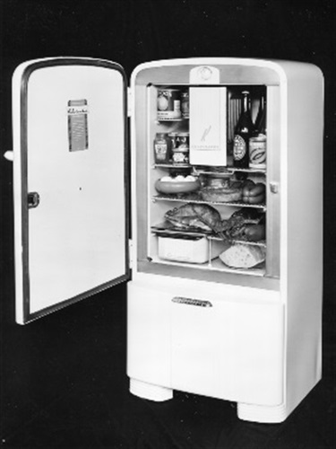 Kelvinator-Fridge-c.-1950.tif