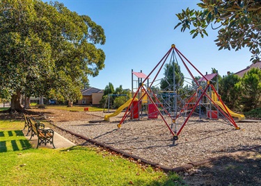 Frank Norton Reserve playground 2