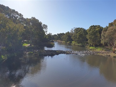 Maria-A-James_River-Torrens_Lockleys-2.jpg