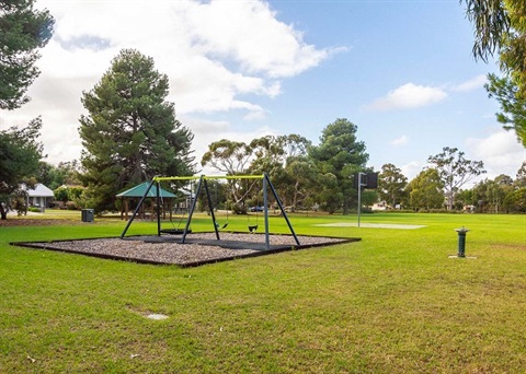 swings-drinking-fountain-small.jpg