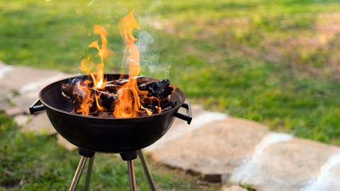Burning-Wood-In-Barbeque.jpg