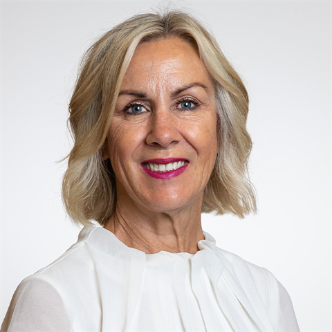 Anne-McKay.jpg
