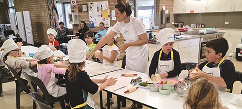 kids_cooking_at_fulham_community_centre_600x270.jpg